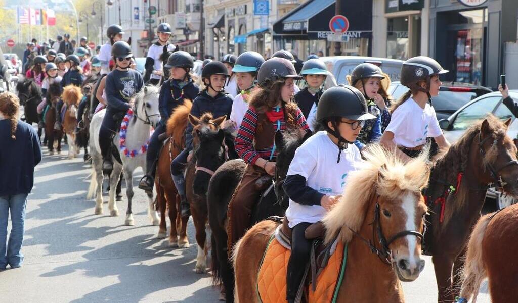 Pays d'auge Baie de Seine Une centaine de poneys défileront en centre ville de Deauville, vendredi